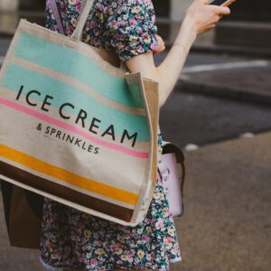Emportez votre marque partout grâce aux sacs publicitaires personnalisables