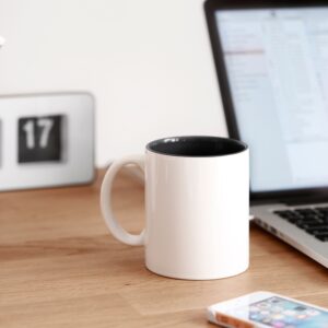 Mugs publicitaires : les raisons qui en font le cadeau d’entreprise idéal