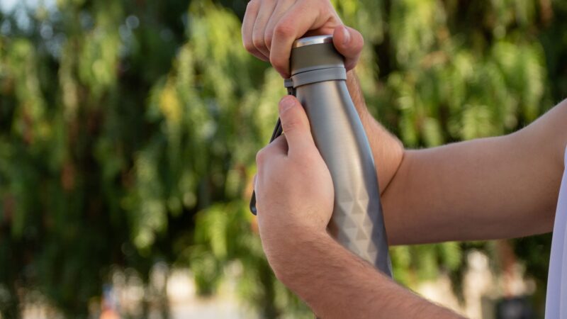 Gourdes en aluminium publicitaires recyclé : Un choix hydratant et durable